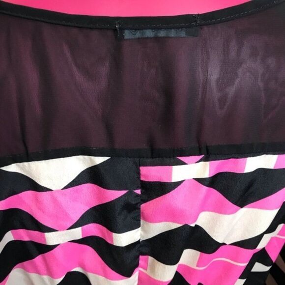 Soprano Geometric Cold Shoulder Dress sz L - Picture 6 of 8